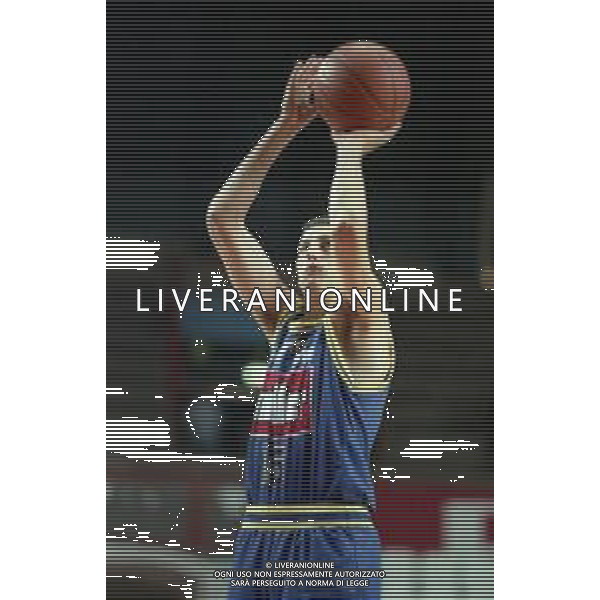 16-09-1999 VARESE CAMPIONATO DI BASKET SERIE A1 VARESE ROOSTER-MULLER VERONA NELLA FOTO ZANELLA GABRIELE AG ALDO LIVERANI SAS