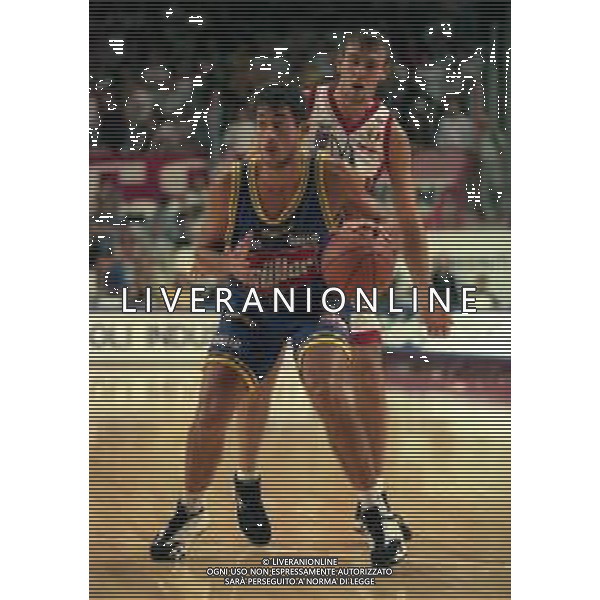 16-09-1999 VARESE CAMPIONATO DI BASKET SERIE A1 VARESE ROOSTER-MULLER VERONA NELLA FOTO ROMBALDONI RODOLFO AG ALDO LIVERANI SAS