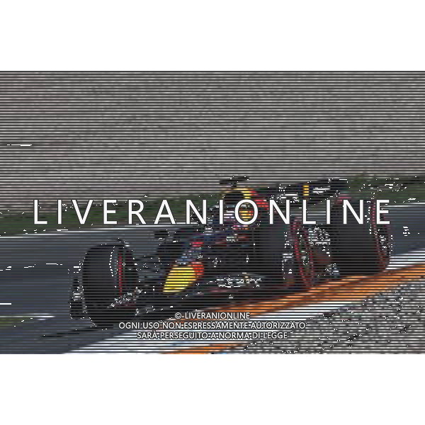 Max Verstappen (NLD) Red Bull Racing RB18. 03.09.2022. Formula 1 World Championship, Rd 14, Dutch Grand Prix, Zandvoort, Netherlands, Qualifying Day. - www.xpbimages.com, EMail: requests@xpbimages.com © Copyright: Miltenburg / XPB Images/AGENZIA ALDO LIVERANI SAS - ITALY ONLY EDITORIAL USE ONLY