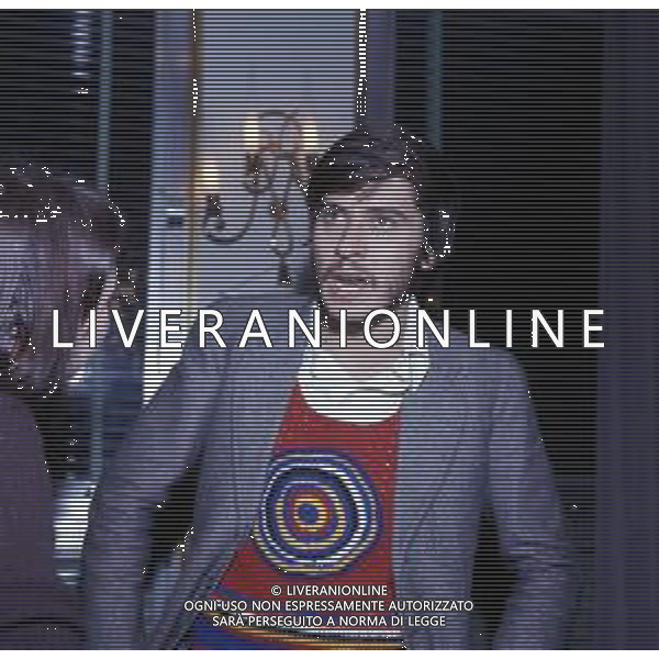 RETROSPETTIVA GIANNI MORANDI CANTANTE NELLA FOTO GIANNI MORANDI A MILANO IN TERRAZZA MARTINI NELL\'ANNO 1981 AG ALDO LIVERANI SAS