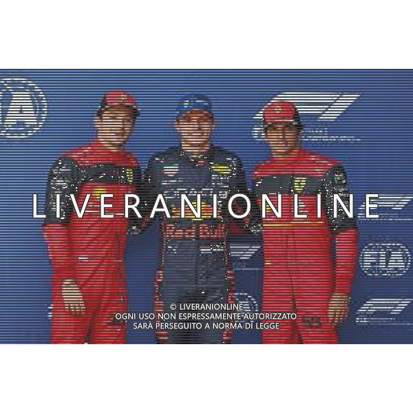 Qualifying top three in parc ferme (L to R): Charles Leclerc (MON) Ferrari, second; Max Verstappen (NLD) Red Bull Racing, pole position; Carlos Sainz Jr (ESP) Ferrari, third. 03.09.2022. Formula 1 World Championship, Rd 14, Dutch Grand Prix, Zandvoort, Netherlands, Qualifying Day. - www.xpbimages.com, EMail: requests@xpbimages.com © Copyright: Moy / XPB Images/AGENZIA ALDO LIVERANI SAS - ITALY ONLY EDITORIAL USE ONLY