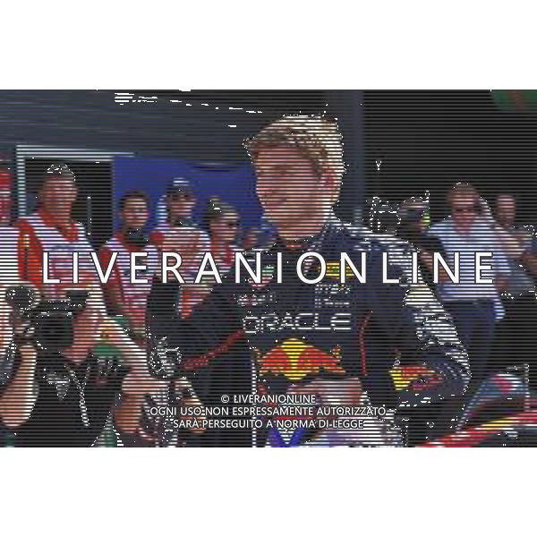 Max Verstappen (NLD) Red Bull Racing celebrates his pole position in qualifying parc ferme. 03.09.2022. Formula 1 World Championship, Rd 14, Dutch Grand Prix, Zandvoort, Netherlands, Qualifying Day. - www.xpbimages.com, EMail: requests@xpbimages.com © Copyright: Bearne / XPB Images/AGENZIA ALDO LIVERANI SAS - ITALY ONLY EDITORIAL USE ONLY