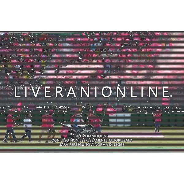 MOTOMONDIALE 2022 - GRAN PREMIO GRYFYN DI SAN MARINO E DELLA RIVIERA DI RIMINI 04/09/2022 nella foto: Enea Bastianini of Italy and Gresini Racing MotoGP festeggia con i tifosi ©Claudio Zamagni/Agenzia Aldo Liverani /AGENZIA ALDO LIVERANI SAS