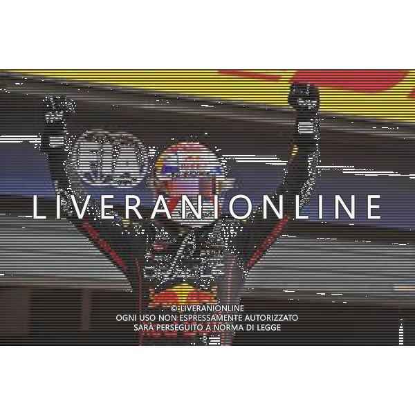 Race winner Max Verstappen (NLD) Red Bull Racing celebrates in parc ferme. 04.09.2022. Formula 1 World Championship, Rd 14, Dutch Grand Prix, Zandvoort, Netherlands, Race Day. - www.xpbimages.com, EMail: requests@xpbimages.com © Copyright: Coates / XPB Images/AGENZIA ALDO LIVERANI SAS - ITALY ONLY EDITORIAL USE ONLY