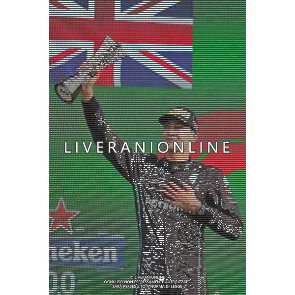 George Russell (GBR) Mercedes AMG F1 celebrates his second position on the podium.. 04.09.2022. Formula 1 World Championship, Rd 14, Dutch Grand Prix, Zandvoort, Netherlands, Race Day. - www.xpbimages.com, EMail: requests@xpbimages.com © Copyright: Moy / XPB Images/AGENZIA ALDO LIVERANI SAS - ITALY ONLY EDITORIAL USE ONLY