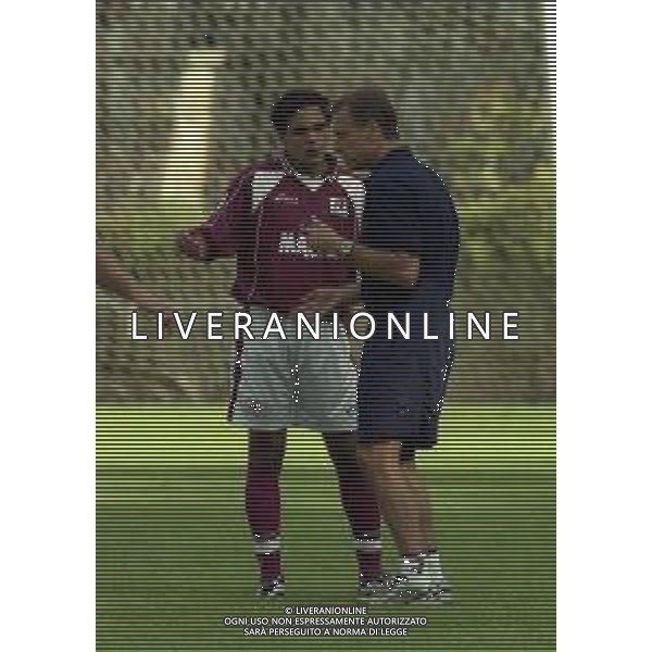 2000-2001 REGGINA CALCIO AMICHEVOLE ESTIVA NELLA FOTO FRANCO COLOMBA ALLENATORE REGGINA CALCIO CON NENAD PRALIJA AG ALDO LIVERANI SAS