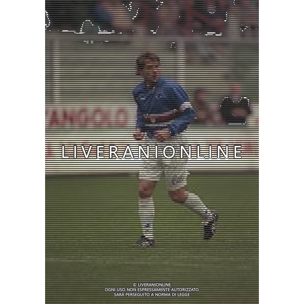 22-12-1996 GENOVA CAMPIONATO DI CALCIO SERIE A SAMPDORIA-VICENZA 2-1 NELLA FOTO ROBERTO MANCINI AG ALDO LIVERANI SAS