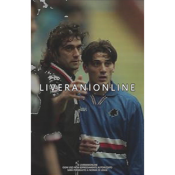 22-12-1996 GENOVA CAMPIONATO DI CALCIO SERIE A SAMPDORIA-VICENZA 2-1 NELLA FOTO FABIO VIVIANI E VINCENZO MONTELLA AG ALDO LIVERANI SAS