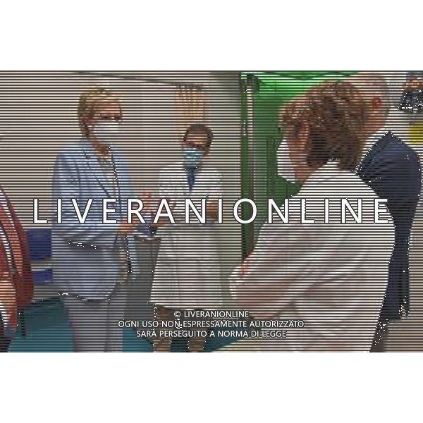 © TVRG Risonanza magnetica H San Carlo nella foto Letizia Moratti SX incontra i medici della radiologia Milano 07-09-2022 Letizia Moratti, vicepresidente di Regione Lombardia e assessore al Welfare, presente all\'ospedale San Carlo per l\'inaugurazione della nuova risonanza magnetica nucleare 3 tesla foto Roberto Garavaglia/ag. Aldo Liverani sas/AGENZIA ALDO LIVERANI SAS