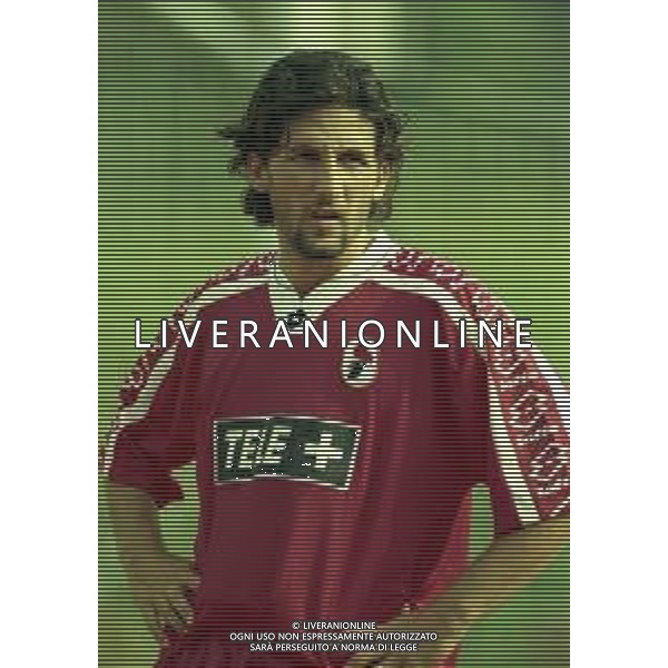 1999 MEZZANO DI PRIMIERO RITIRO BARI CALCIO NELLA FOTO MATTIA COLLAUTO AG ALDO LIVERANI SAS