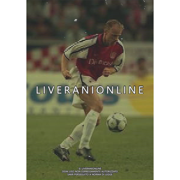 05-08-2000 AMSTERDAM -TORNEO INTERNAZIONALE DI CALCIO AJAX-ARSENAL 2-0 NELLA FOTO DENNIS BERGKAMP AG ALDO LIVERANI SAS
