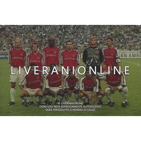 05-08-2000 AMSTERDAM -TORNEO INTERNAZIONALE DI CALCIO AJAX-ARSENAL 2-0 NELLA FOTO FORMAZIONE ARSENAL 2000-2001 AG ALDO LIVERANI SAS