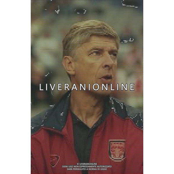 05-08-2000 AMSTERDAM -TORNEO INTERNAZIONALE DI CALCIO AJAX-ARSENAL 2-0 NELLA FOTO ARSENE WENGER ALLENATORE ARSENAL CALCIO AG ALDO LIVERANI SAS