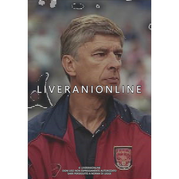 05-08-2000 AMSTERDAM -TORNEO INTERNAZIONALE DI CALCIO AJAX-ARSENAL 2-0 NELLA FOTO ARSENE WENGER ALLENATORE ARSENAL CALCIO AG ALDO LIVERANI SAS