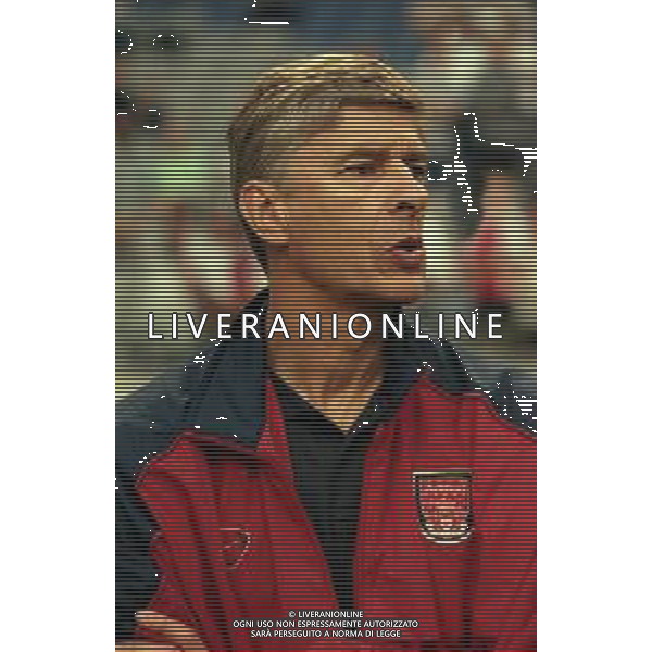 05-08-2000 AMSTERDAM -TORNEO INTERNAZIONALE DI CALCIO AJAX-ARSENAL 2-0 NELLA FOTO ARSENE WENGER ALLENATORE ARSENAL CALCIO AG ALDO LIVERANI SAS