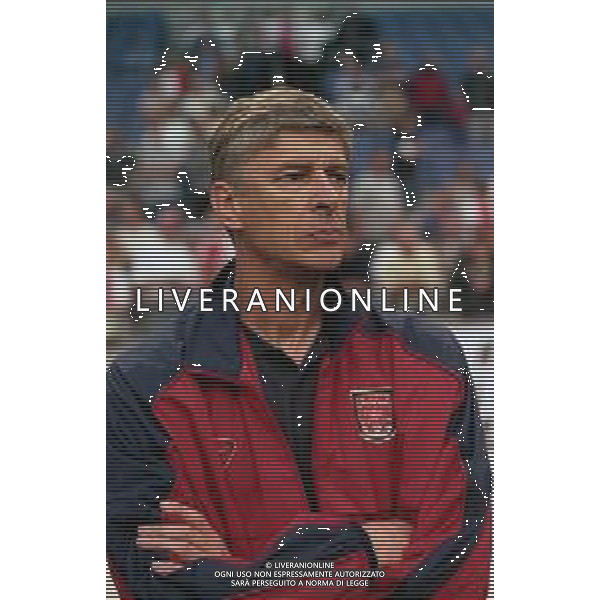 05-08-2000 AMSTERDAM -TORNEO INTERNAZIONALE DI CALCIO AJAX-ARSENAL 2-0 NELLA FOTO ARSENE WENGER ALLENATORE ARSENAL CALCIO AG ALDO LIVERANI SAS
