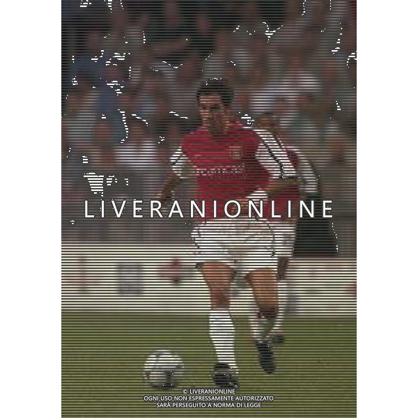 05-08-2000 AMSTERDAM -TORNEO INTERNAZIONALE DI CALCIO AJAX-ARSENAL 2-0 NELLA FOTO ROBERT PIRES AG ALDO LIVERANI SAS