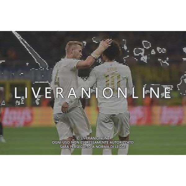 Matthijs de Ligt (Bayern Monaco) e Leroy Sane\' (Bayern Monaco) esultano dopo il gol del 2 a 0 Inter vs Bayern Monaco Milano 07-09-2022 Stadio Giuseppe Meazza - San Siro UEFA Champions League fase a gironi gruppo C - 1a giornata foto Roberto Garavaglia/ag. Aldo Liverani sas /AGENZIA ALDO LIVERANI SAS