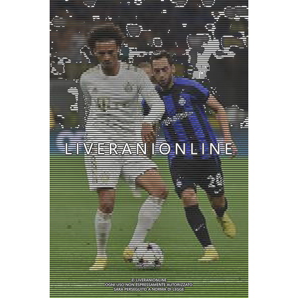 Leroy Sane\' (Bayern Monaco) e Hakan Calhanoglu (Inter) Inter vs Bayern Monaco Milano 07-09-2022 Stadio Giuseppe Meazza - San Siro UEFA Champions League fase a gironi gruppo C - 1a giornata foto Roberto Garavaglia/ag. Aldo Liverani sas /AGENZIA ALDO LIVERANI SAS