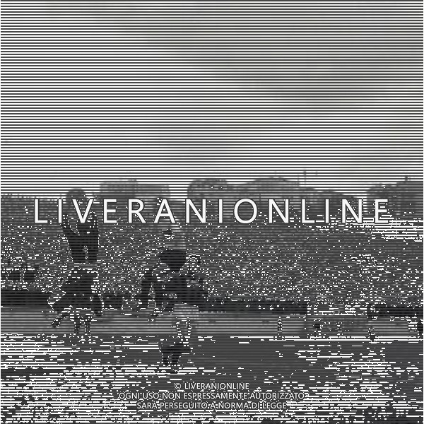 05-10-1952 ROMA CAMPIONATO DI CALCIO SERIE A ROMA-MILAN 2-1 NELLA FOTO AZIONE DI GIOCO AG ALDO LIVERANI SAS