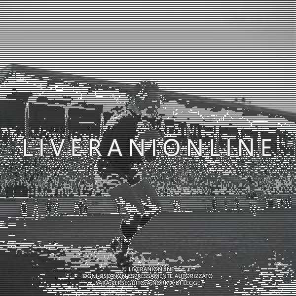 16-10-1949 ROMA STADIO NAZIONALE CAMPIONATO DI CALCIO SERIE A LAZIO-ROMA 3-1 NELLA FOTO AZIONE DI GIOCO AG ALDO LIVERANI SAS