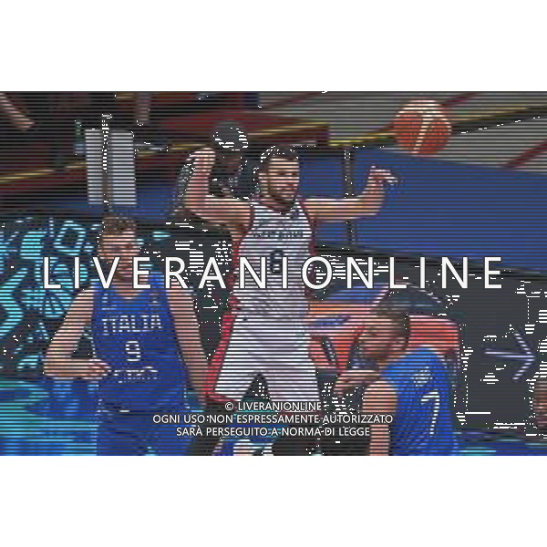 © TVRG Luke Nelson (Gran Bretagna) Gran Bretagna vs Italia Assago (MI) 08-09-2022 Forum di Assago FIBA EuroBasket 2022 Milano - gameday 5 foto Roberto Garavaglia/ag. Aldo Liverani sas/AGENZIA ALDO LIVERANI SAS