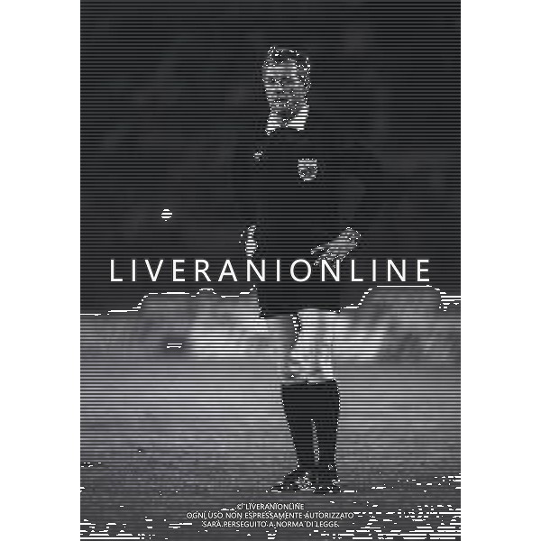09-04-1986 PISA SEMIFINALE DI ANDATA QUALIFICAZIONI EUROPEI ITALIA UNDER 21-INGHILTERRA 2-0 NELLA FOTO ARBITRO DIETER PAULY AG ALDO LIVERANI SAS