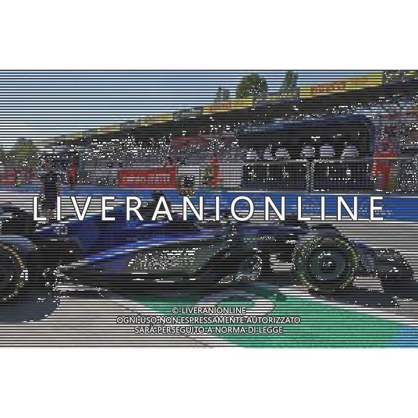 Nyck de Vries (NLD) Williams Racing FW44 Reserve Driver leaves the pits. 10.09.2022. Formula 1 World Championship, Rd 16, Italian Grand Prix, Monza, Italy, Qualifying Day. - www.xpbimages.com, EMail: requests@xpbimages.com © Copyright: Bearne / XPB Images / AGENZIA ALDO LIVERANI SAS - ITALY ONLY EDITORIAL USE ONLY