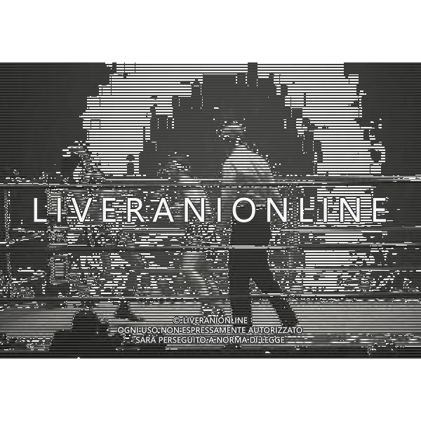 17-02-1974 INCONTRO DI BOXE BRUNO ARCARI-ANTONIO ORTIZ NELLA FOTO L\'INCONTRO DI BOXE TRA BRUNO ARCARI E ANTONIO ORTIZ AG ALDO LIVERANI SAS