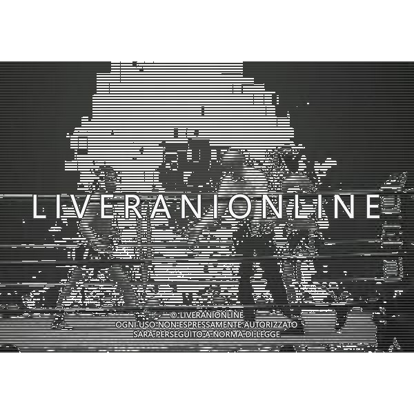 17-02-1974 INCONTRO DI BOXE BRUNO ARCARI-ANTONIO ORTIZ NELLA FOTO L\'INCONTRO DI BOXE TRA BRUNO ARCARI E ANTONIO ORTIZ AG ALDO LIVERANI SAS