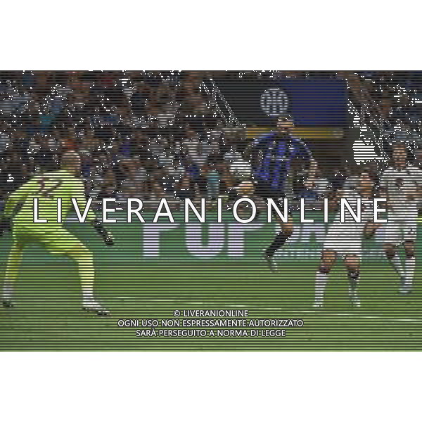 Marcelo Brozovic (Inter) segna il gol dell\'1 a 0 Inter vs Torino Milano 10-09-2022 Stadio Giuseppe Meazza - San Siro Campionato Serie A TIM - 6a giornata foto Roberto Garavaglia/ag. Aldo Liverani sas/ AGENZIA ALDO LIVERANI SAS