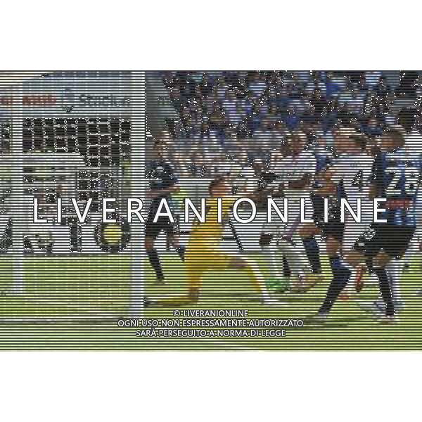 © TVRG Teun Koopmeiners (Atalanta) segna il gol dell\'1 a 0 su punizione ma l\'arbitro Andrea Colombo di Como annulla la rete dopo consulto con il VAR Atalanta vs Cremonese Bergamo 11-09-2022 Gewiss Stadium - Stadio Atleti Azzurri d\'Italia Campionato Serie A TIM - 6a giornata foto Roberto Garavaglia/ag. Aldo Liverani sas/AGENZIA ALDO LIVERANI SAS