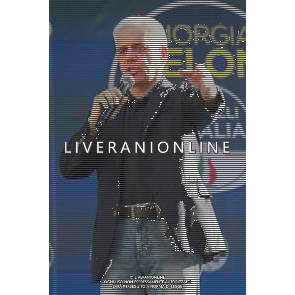© TVRG Fratelli d\'Italia Giorgia Meloni nella foto Stefano Maullu Milano 11-09-2022 Presentazione in piazza Duomo dei candidati di Fratelli d\'Italia alle prossime elezioni politiche, presente anche la leader Giorgia Meloni foto Roberto Garavaglia/ag. Aldo Liverani sas