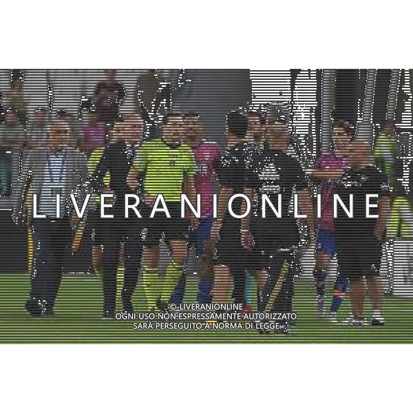 Torino 11.09.2022 Allianz Stadium © Manuela Viganti/Agenzia Aldo Liverani Juventus vs Salernitana Campionato Calcio Serie A TIM 2022/2023 6a giornata Nella foto: i giocatori della juventus protestano con l\'arbitro matteo marcenaro a fine gara /AGENZIA ALDO LIVERANI SAS