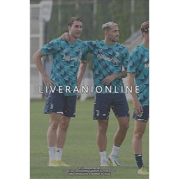 TVMV-Torino 13.09.2022 Continassa © Manuela Viganti/Agenzia Aldo Liverani Allenamento rifinitura Champions League 2022/2023 Juventus vs Benfica Nella foto: dusan vlahovic e leandro paredes /AGENZIA ALDO LIVERANI SAS