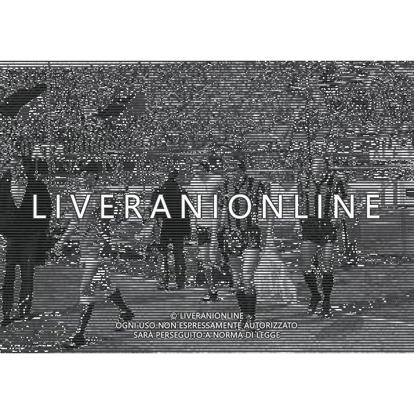 30-03-1980 BERGAMO CAMPIONATO DI CALCIO SERIE B ATALANTA-BRESCIA 0-1 NELLA FOTO BATTISTA FESTA E GIOVANNI VAVASSORI AG ALDO LIVERANI SAS