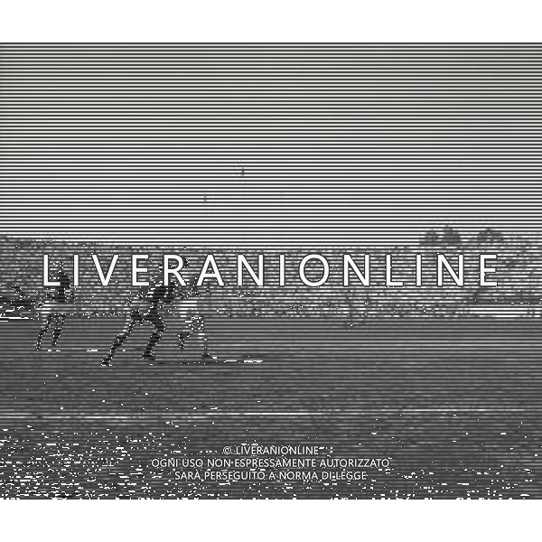 20-10-1950 ROMA-CAMPIONATO DI CALCIO SERIE A ROMA-NOVARA 0-0 NELLA FOTO AZIONI DI GIOCO AG ALDO LIVERANI SAS