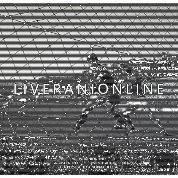 20-10-1950 ROMA-CAMPIONATO DI CALCIO SERIE A ROMA-NOVARA 0-0 NELLA FOTO AZIONI DI GIOCO AG ALDO LIVERANI SAS
