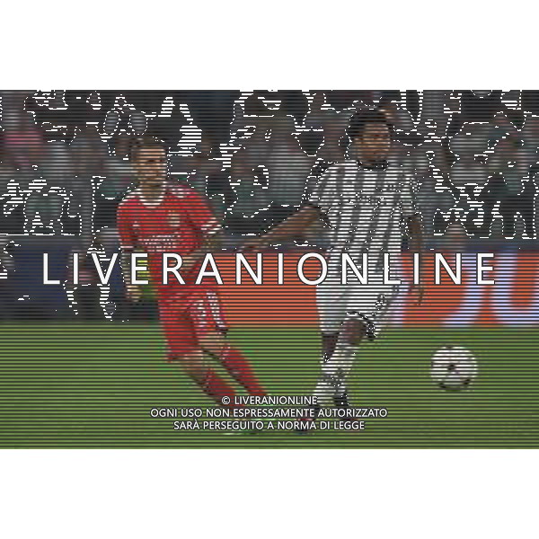 Torino 14.09.2022 Stadio Allianz Stadium © Manuela Viganti/Agenzia Aldo Liverani Juventus vs Benfica Champions League 2022/2023 Gruppo H Giornata 2 di 6 Nella foto: alejandro grimaldo e juan cuadrado /AGENZIA ALDO LIVERANI SAS