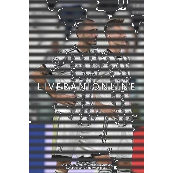 Torino 14.09.2022 Stadio Allianz Stadium © Manuela Viganti/Agenzia Aldo Liverani Juventus vs Benfica Champions League 2022/2023 Gruppo H Giornata 2 di 6 Nella foto: delusione leonardo bonucci e arkadiusz milik a fine gara /AGENZIA ALDO LIVERANI SAS