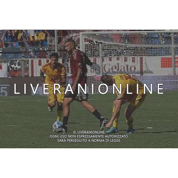 REGGINA - CITTADELLA CAMPIONATO CALCIO SERIE BKT 17.09.2022 NELLA FOTO JEREMY MENEZ E DOMENICO FRARE E LORES VARELA ©GARREFFA/AGENZIA ALDO LIVERANI SAS