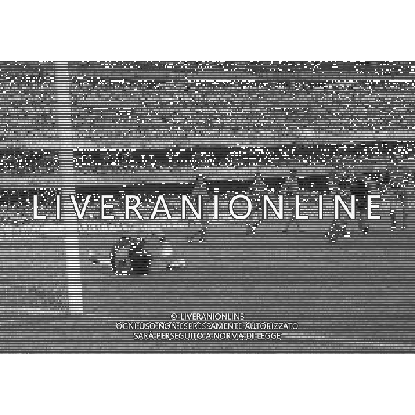 18-06-1989 VERONA CAMPIONATO DI CALCIO SERIE A VERONA-ROMA 0-0 NELLA FOTO AZIONE DI GIOCO AG ALDO LIVERANI SAS