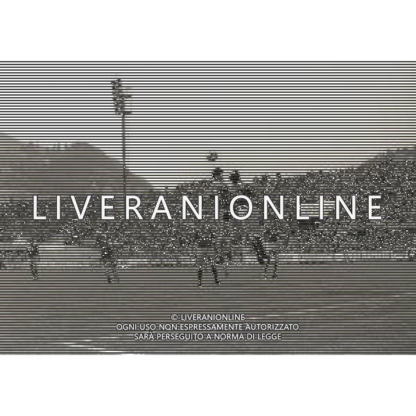 08-04-1984 COMO CAMPIONATO DI CALCIO SERIE B COMO-CATANZARO 1-2 NELLA FOTO AZIONE DI GIOCO AG ALDO LIVERANI SAS