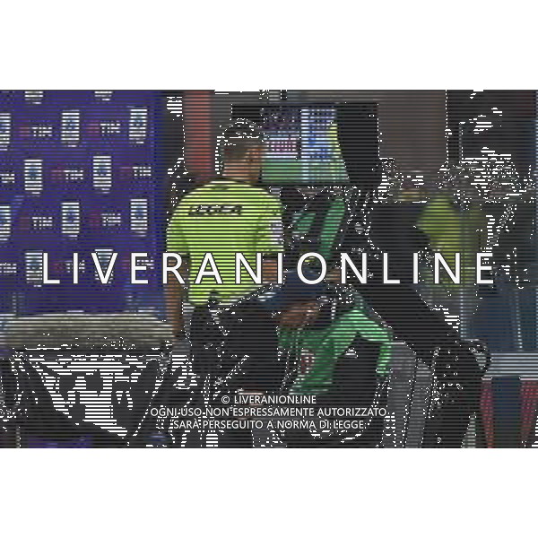 l\'arbitro Maurizio Mariani di Aprilia (LT) rivede al VAR l\'episodio che ha portato il rigore al Napoli Milan vs Napoli Milano 18-09-2022 Stadio Giuseppe Meazza - San Siro Campionato Serie A TIM - 6a giornata foto Roberto Garavaglia/ag. Aldo Liverani sas/AGENZIA ALDO LIVERANI SAS