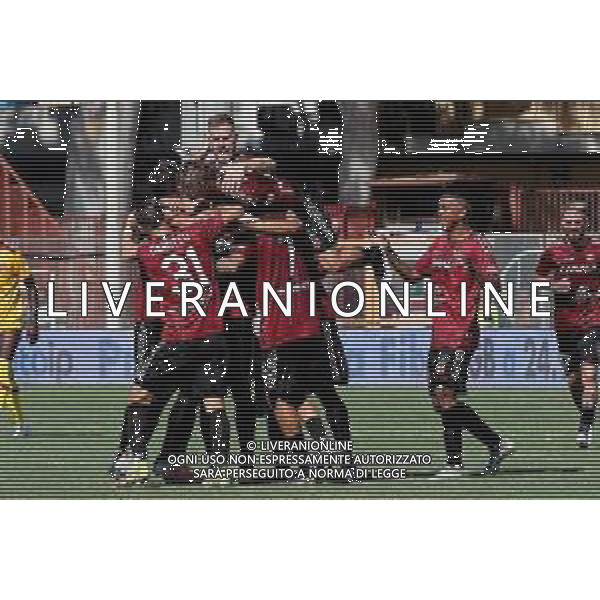 REGGINA - CITTADELLA CAMPIONATO CALCIO SERIE BKT 17.09.2022 NELLA FOTO ESULTANZA DOPO IL GOL DI GIOVANNI FABBIAN ABBRACCIO ©GARREFFA/AGENZIA ALDO LIVERANI SAS