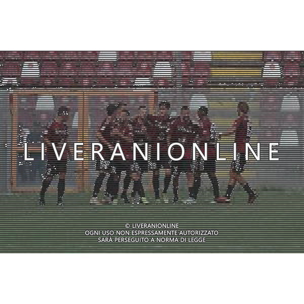 REGGINA - CITTADELLA CAMPIONATO CALCIO SERIE BKT 17.09.2022 NELLA FOTO ESULTANZA DOPO IL GOL DI RICCARDO GAGLIOLO ABBRACCIO ©GARREFFA/AGENZIA ALDO LIVERANI SAS
