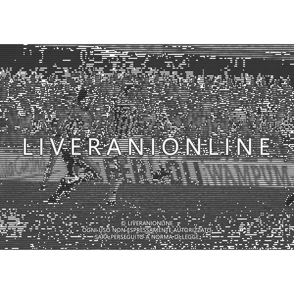 12-02-1989 VERONA CAMPIONATO DI CALCIO SERIE A VERONA-JUVENTUS 2-0 NELLA FOTO GIANCARLO MAROCCHI E GIUSEPPE GALDERISI AG ALDO LIVERANI SAS