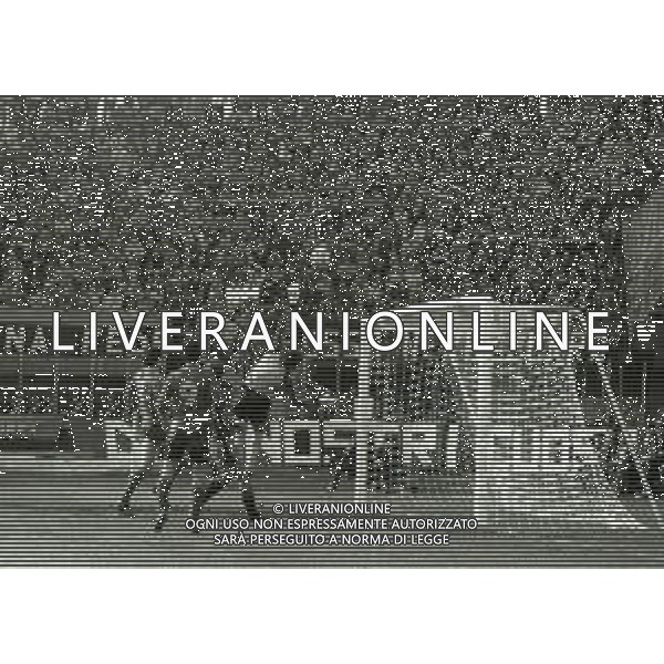 04-03-1984 BERGAMO CAMPIONATO DI CALCIO SERIE B ATALANTA-LECCE 1-1 NELLA FOTO AZIONE DI GIOCO AG ALDO LIVERANI SAS