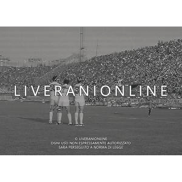 29-01-1984 BERGAMO -CAMPIONATO DI CALCIO SERIE B ATALANTA-CAGLIARI 0-0 NELLA FOTO PUNIZIONE MARINO MAGRIN AG ALDOLIVERANI SAS