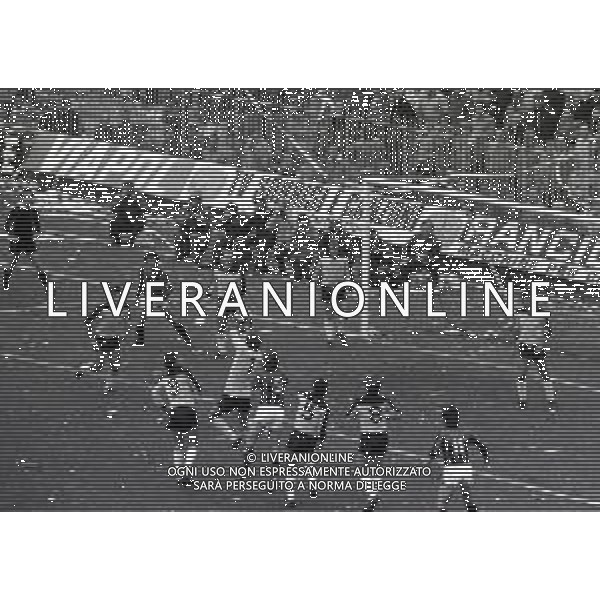 02-11-1980 MILANO CAMPIONATO DI CALCIO SERIE B MILAN-PALERMO 0-0 NELLA FOTO AZIONE DI GIOCO AG ALDO LIVERANI SAS